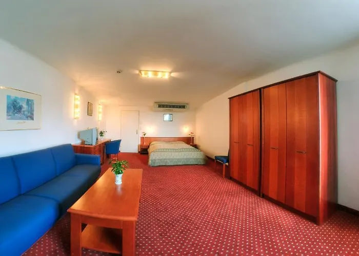 Carlton Opera Aparthotel Wenen