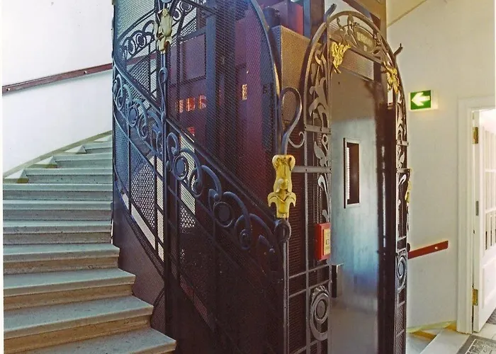 Aparthotel Carlton Opera